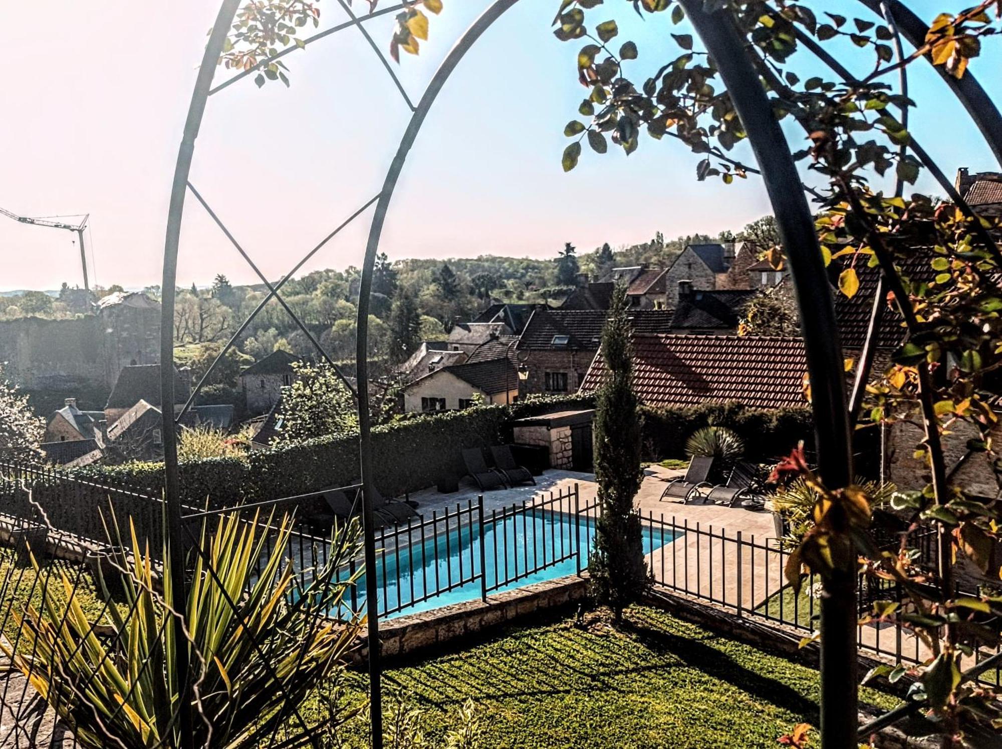 Le Clos De La Musardise - Gites De Charme Avec Piscine Chauffee Salignac Eyvigues Eksteriør bilde